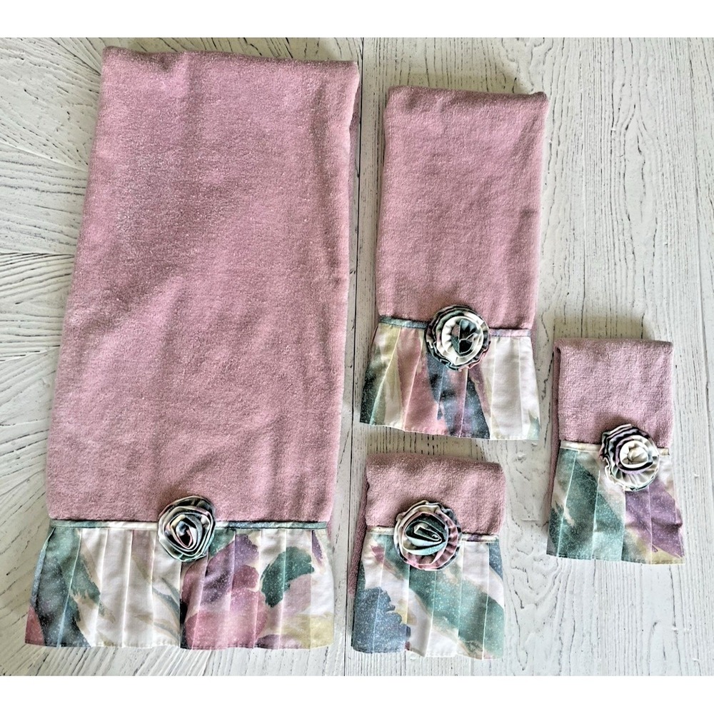 Vtg 4 pc Pink Southwest Pastels AVANTI Bath Towel Set 100% Cotton Flower Button